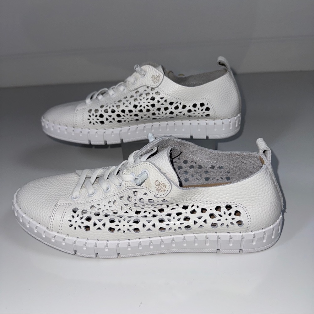 Yokono‎ Leather Laser Cut Sneakers White Women’s Size 41 - Picture 14 of 16
